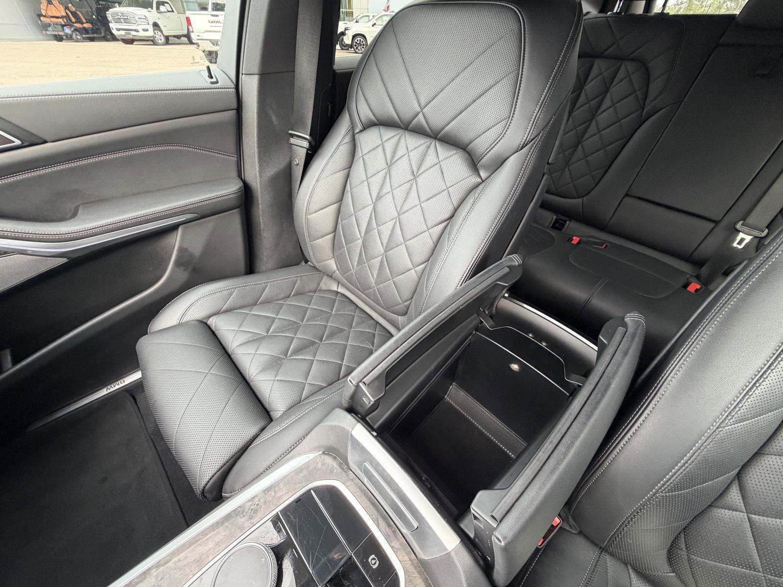 Used 2024 BMW X5 xDrive40i AWD/4WD image 13