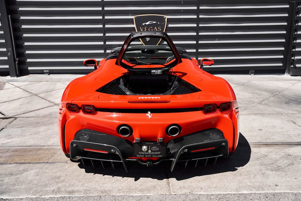 Used 2025 Ferrari SF90 Spider image 27