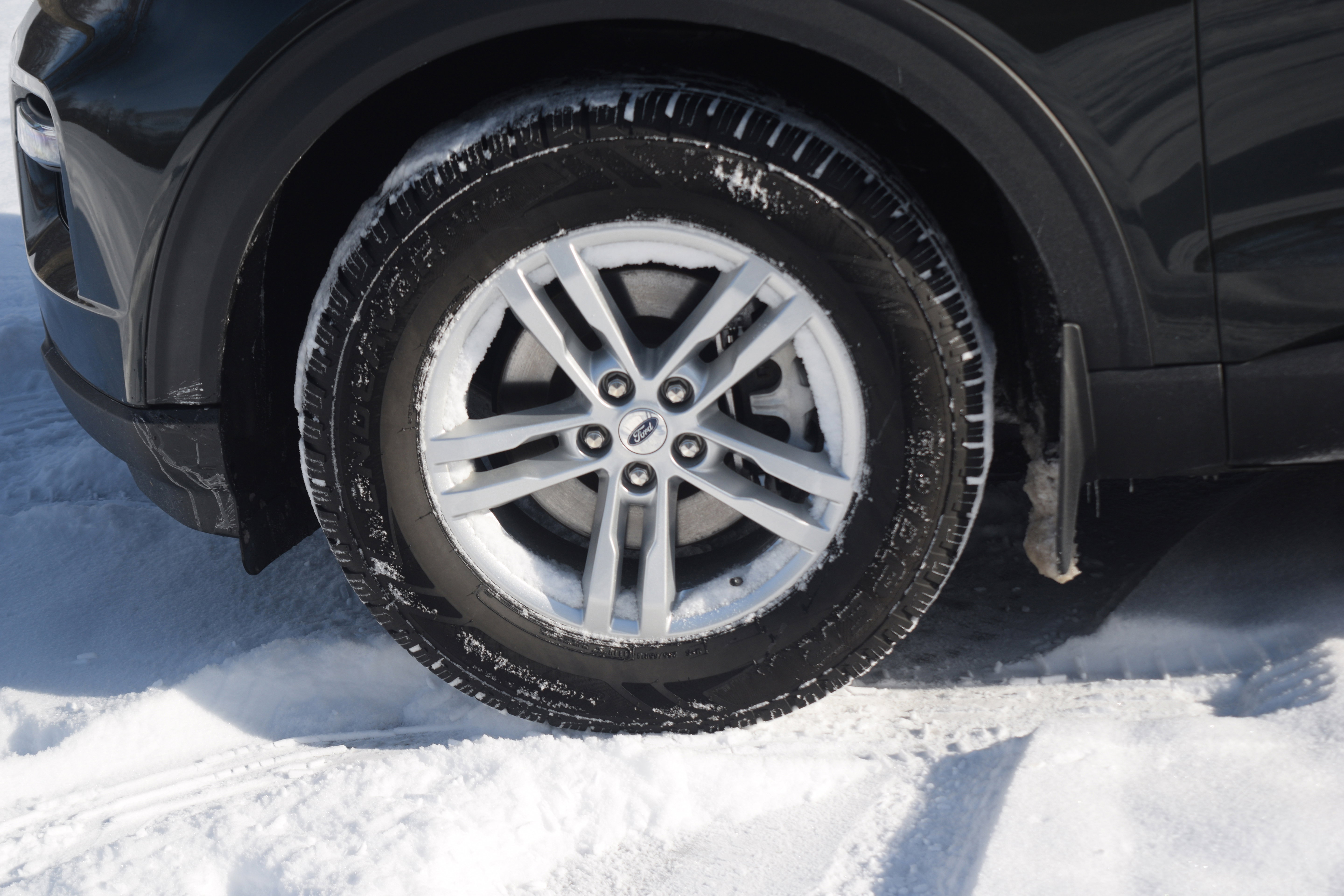 Used 2023 Ford Explorer XLT w/ Equipment Group 202A image 30