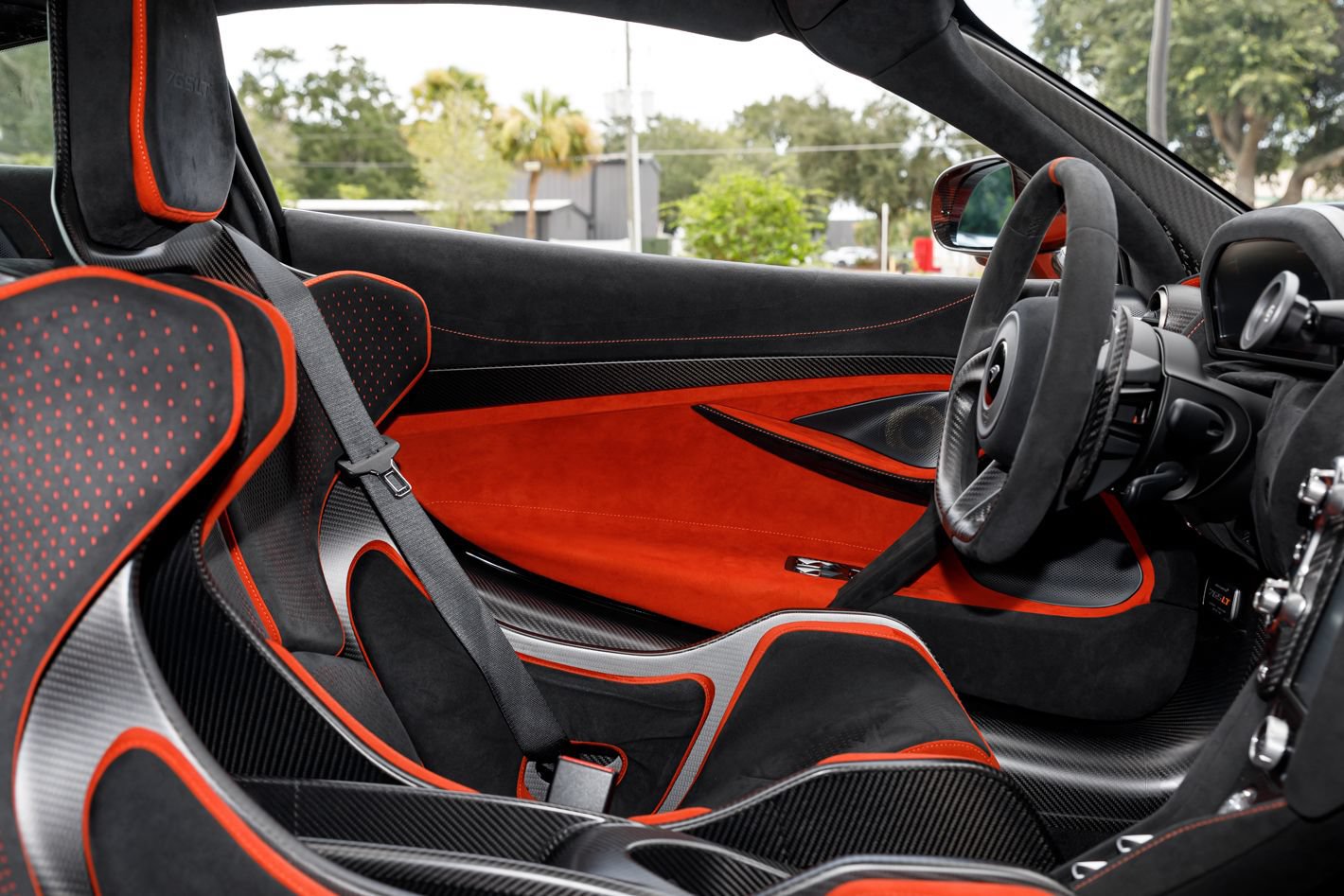 Used 2021 McLaren 765LT RWD image 45