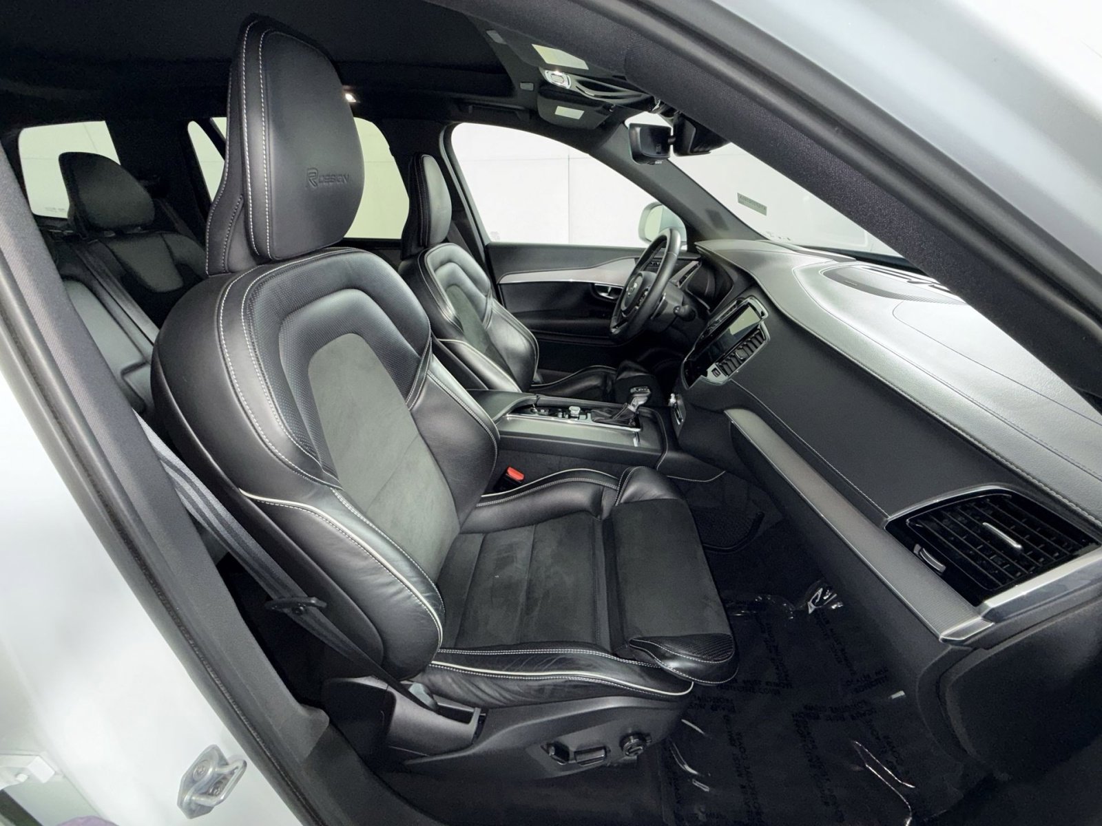 Used 2019 Volvo XC90 T6 R-Design w/ Advanced Package AWD/4WD image 27