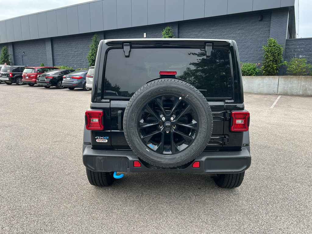 Used 2023 Jeep Wrangler Sahara w/ Cold Weather Group AWD/4WD image 6