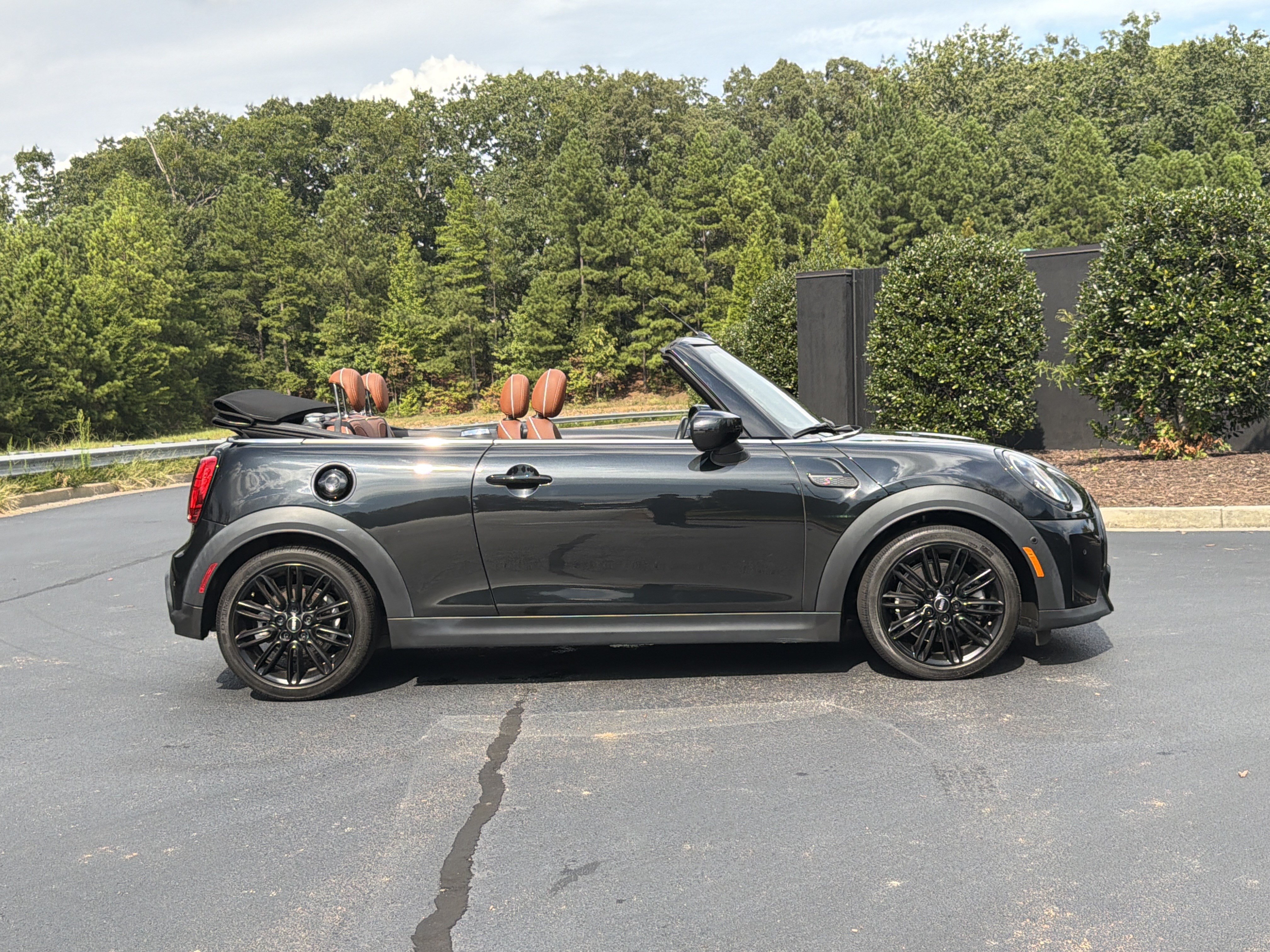 Used 2024 MINI Cooper S FWD image 5