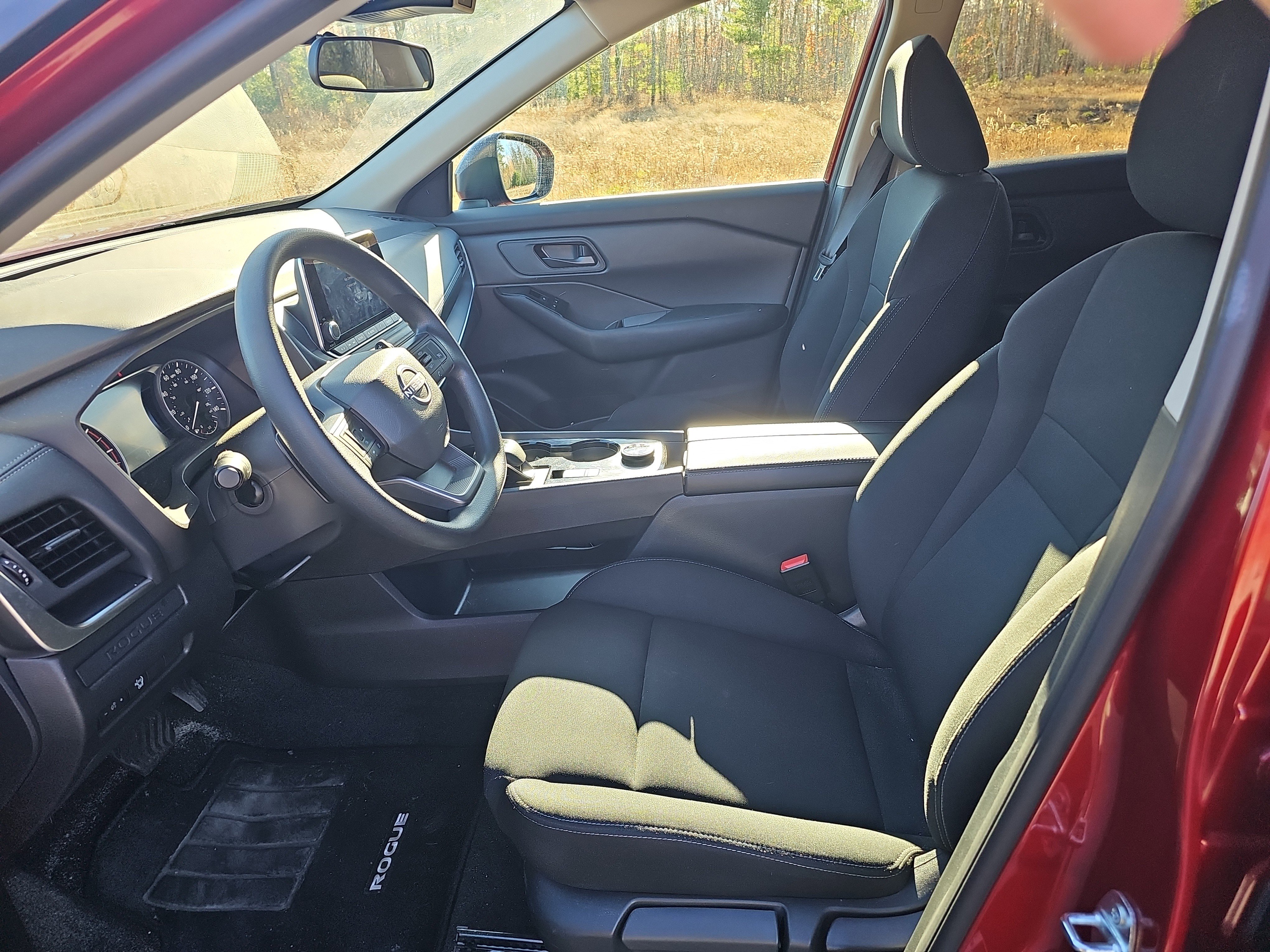 Certified 2025 Nissan Rogue S image 14