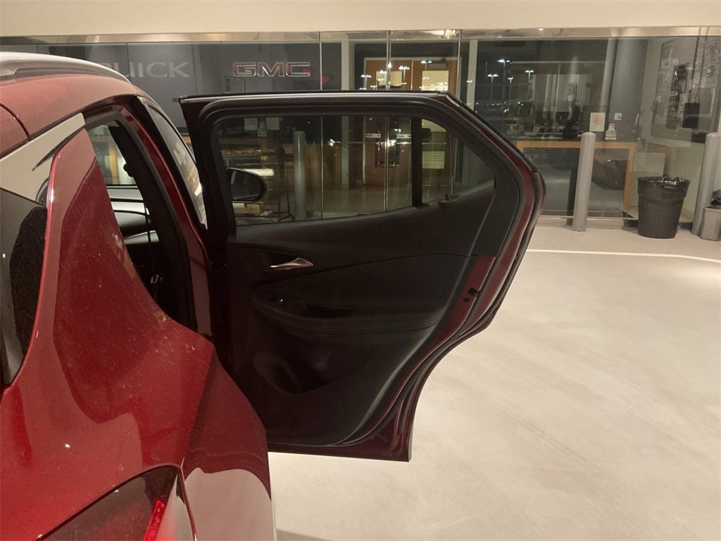 Used 2023 Buick Encore GX Select image 18