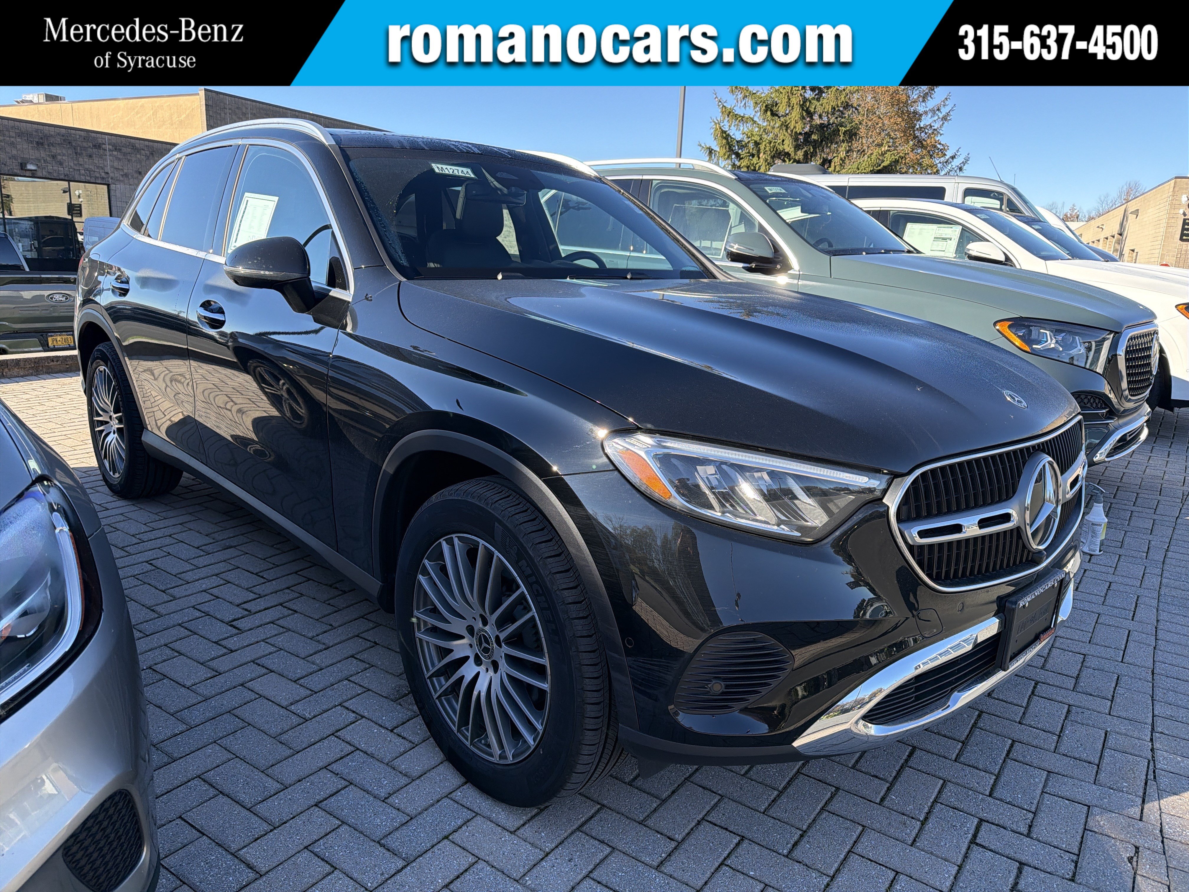 Used 2026 Mercedes-Benz GLC 300 4MATIC image 1