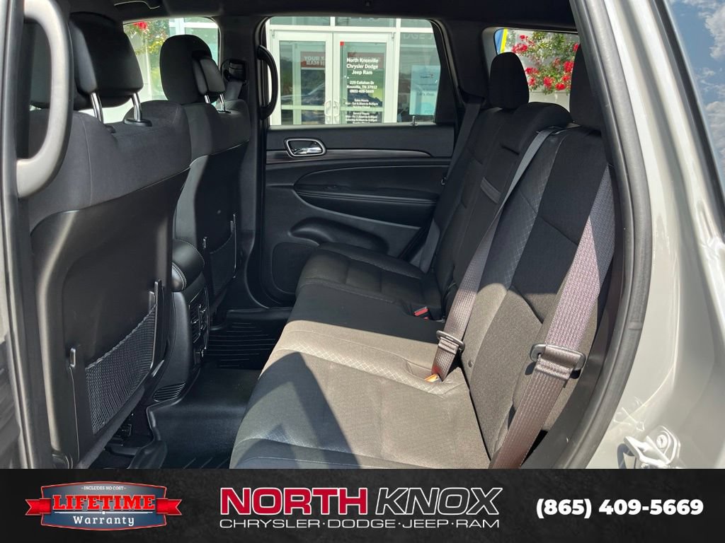 Used 2021 Jeep Grand Cherokee Freedom Edition AWD/4WD image 12