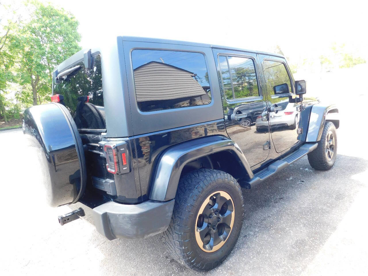 Used 2014 Jeep Wrangler Unlimited Sahara image 9