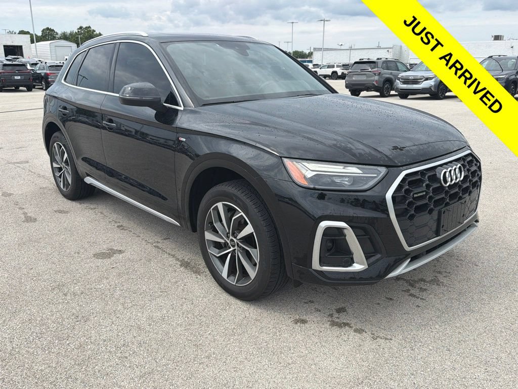 Used 2023 Audi Q5 2.0T Premium w/ Convenience Package AWD/4WD image 1