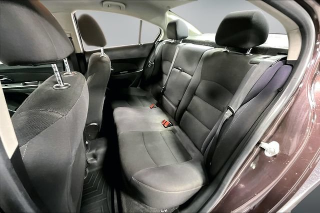 Used 2015 Chevrolet Cruze LT FWD image 20