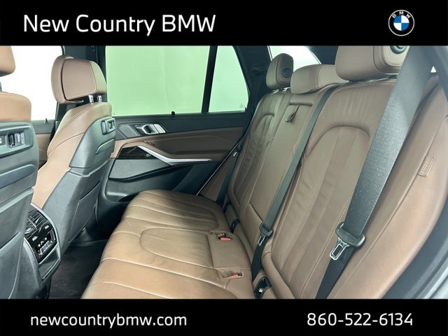 Used 2021 BMW X5 xDrive40i w/ Executive Package image 17