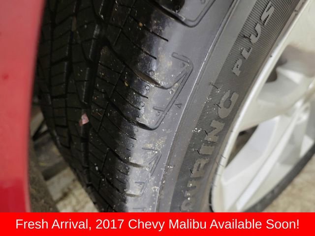 Used 2017 Chevrolet Malibu LT image 11