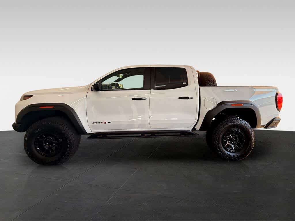 Used 2025 GMC Canyon AT4 w/ AT4X AEV Edition AWD/4WD image 3
