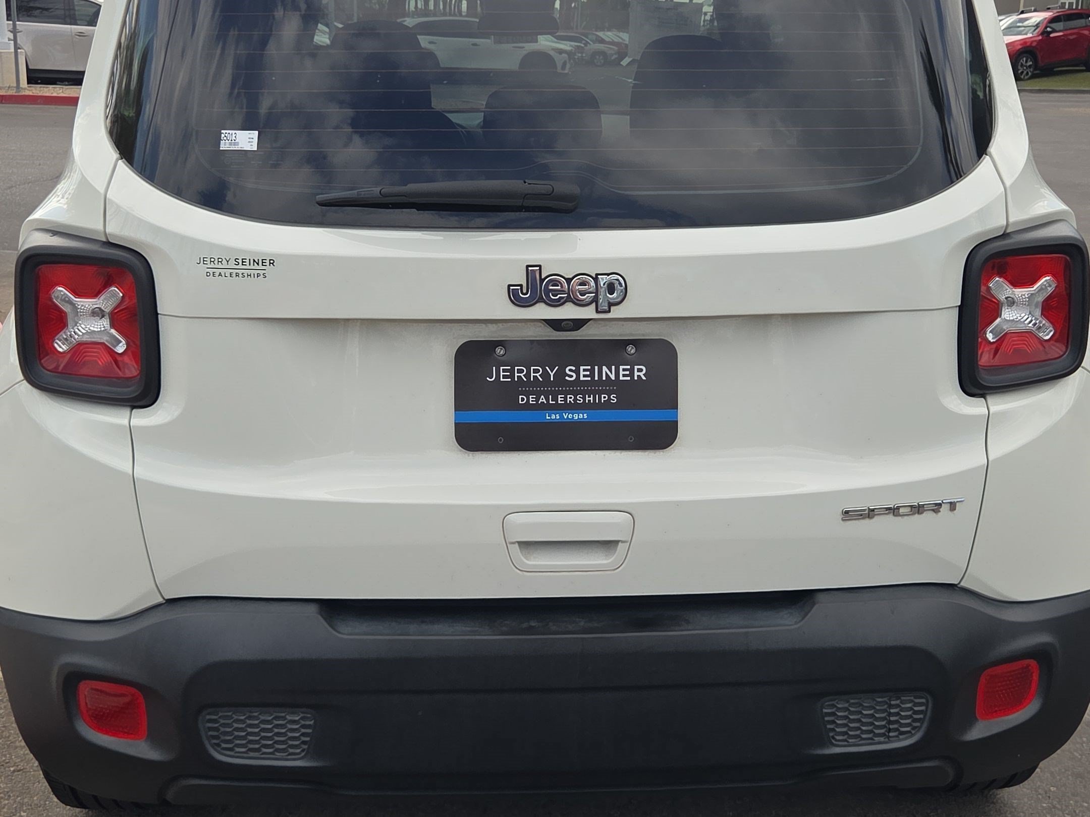 Used 2020 Jeep Renegade Sport w/ UConnect 7.0 Group FWD image 13