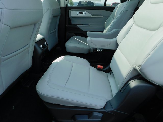 New 2026 Ford Explorer Active w/ Active Comfort Package image 19