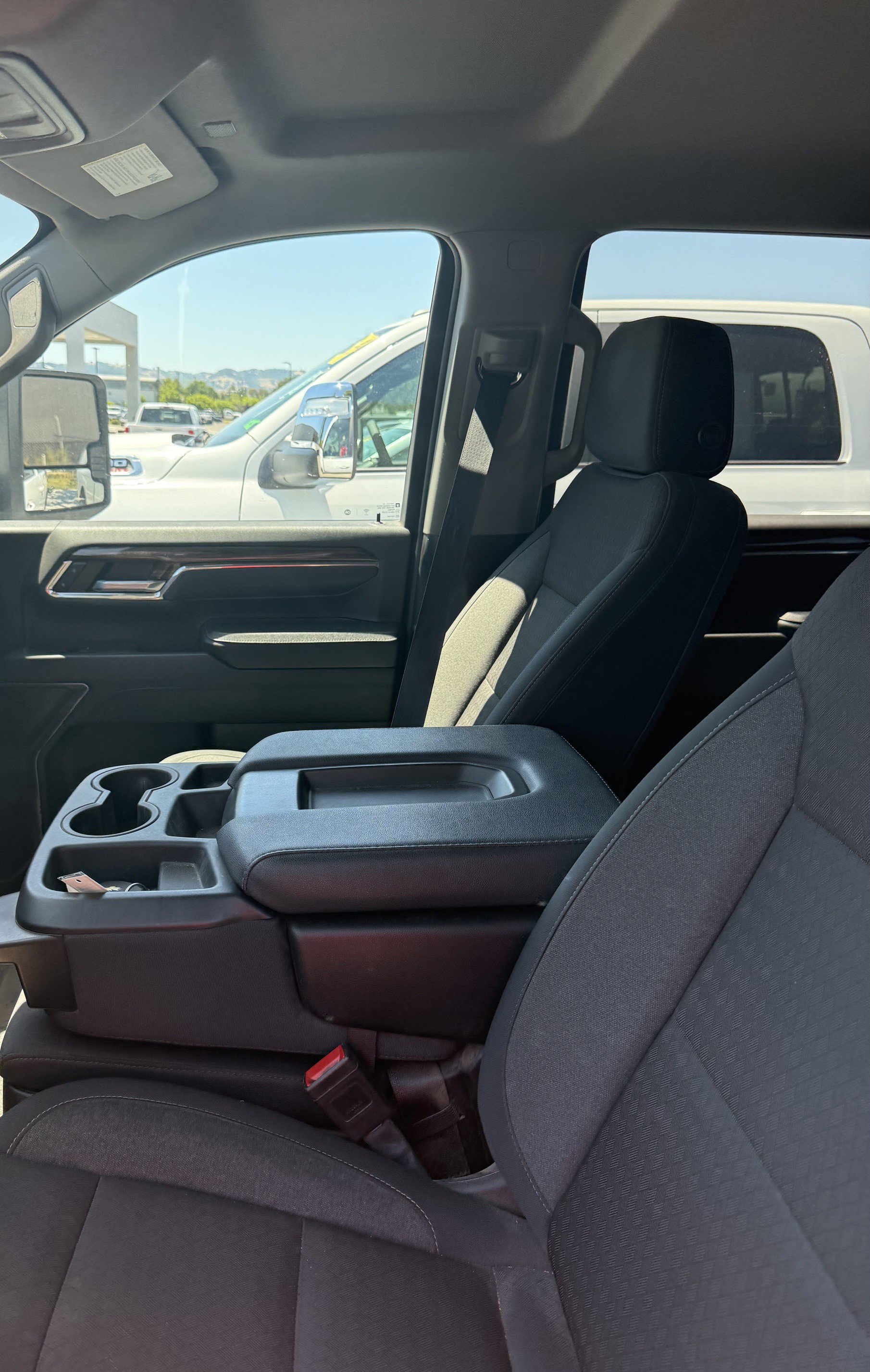 Used 2024 Chevrolet Silverado 2500 LT w/ Convenience Package AWD/4WD image 6