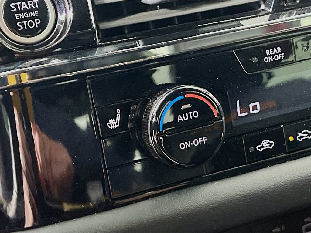 Used 2024 Nissan Pathfinder Rock Creek AWD/4WD image 19