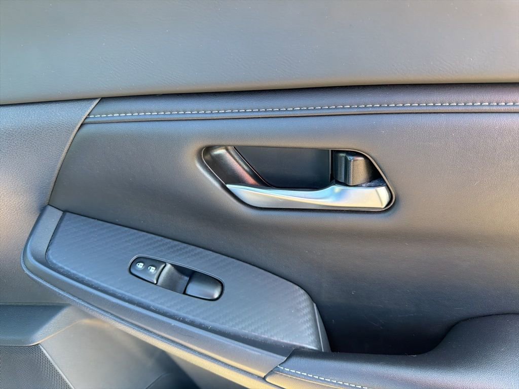 Used 2023 Nissan Sentra SV image 29