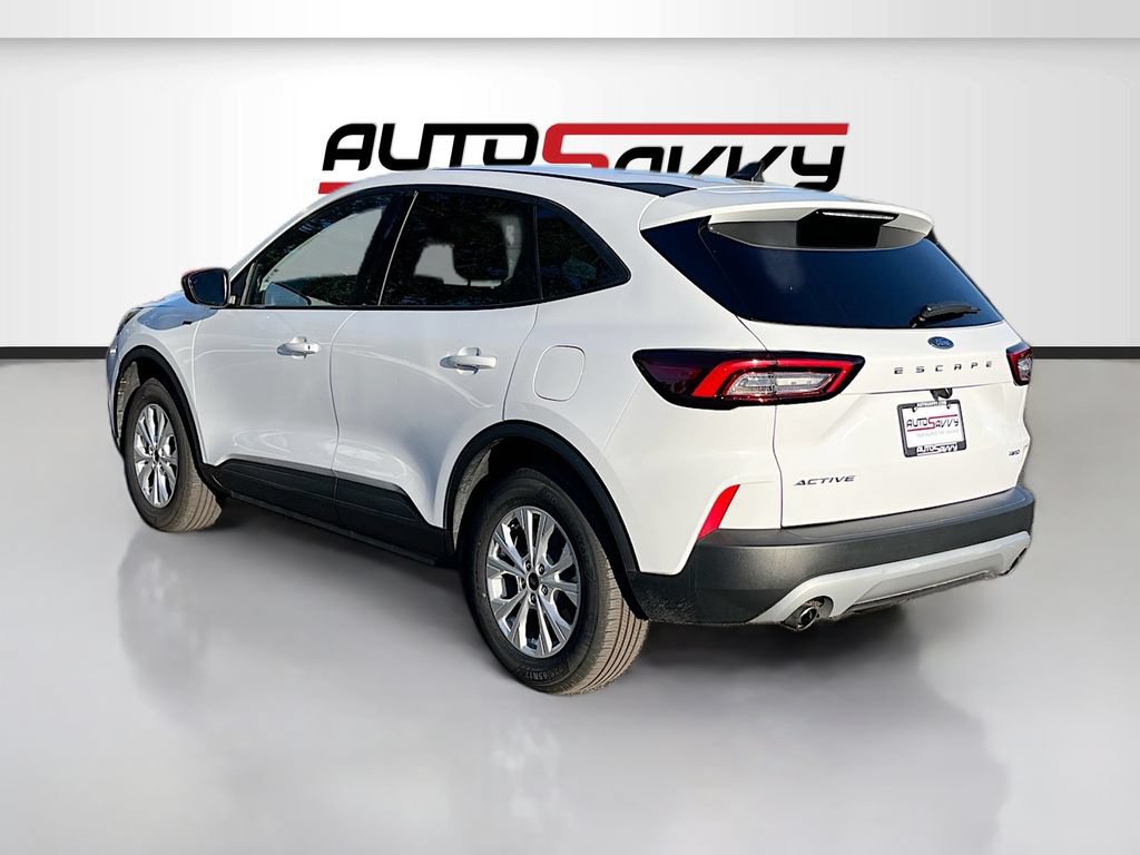 Used 2025 Ford Escape Active AWD/4WD image 5