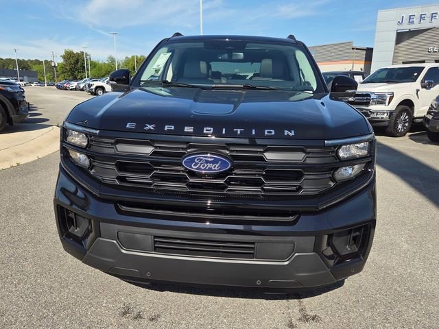 New 2026 Ford Expedition Active AWD/4WD image 2