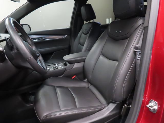 Certified 2025 Cadillac XT6 Luxury image 21