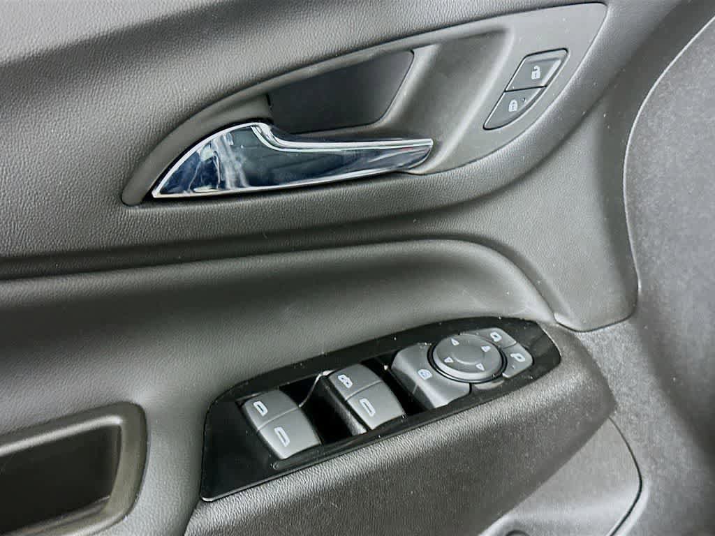Used 2024 Chevrolet Equinox Premier AWD/4WD image 29