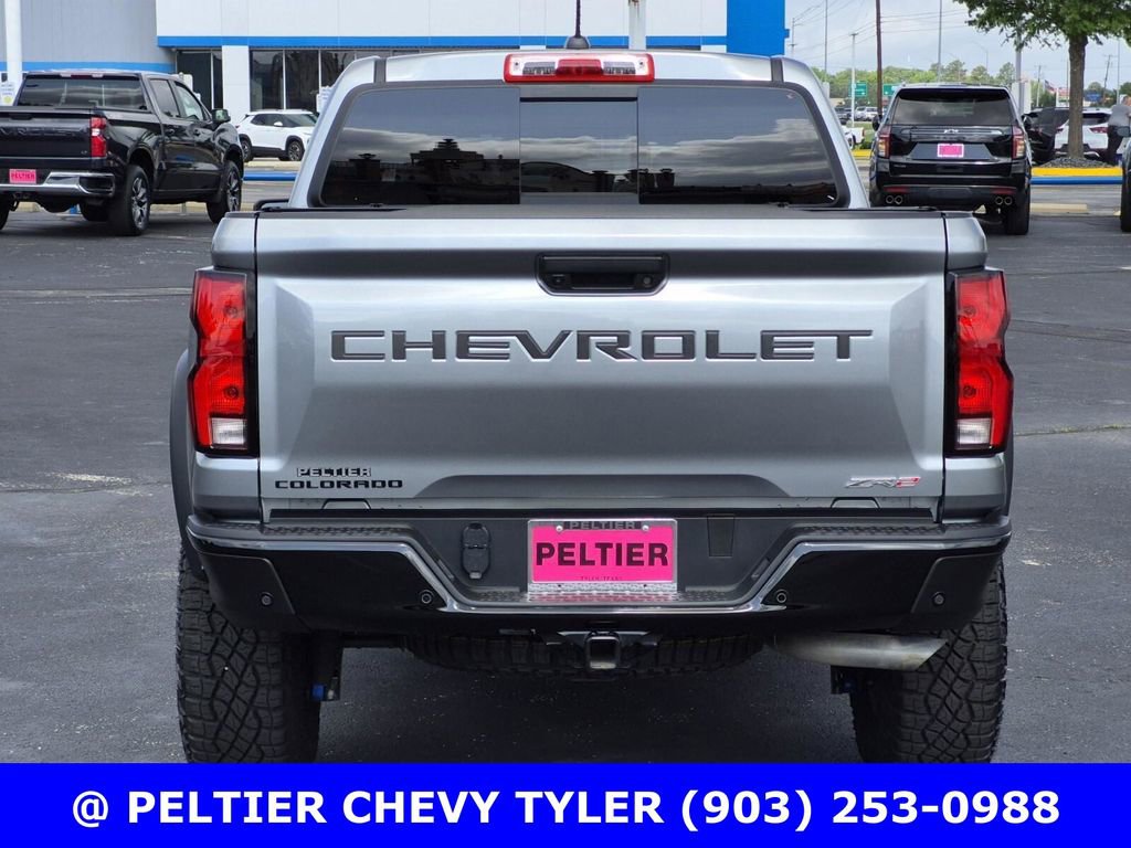Used 2024 Chevrolet Colorado ZR2 w/ ZR2 Convenience Package III image 5