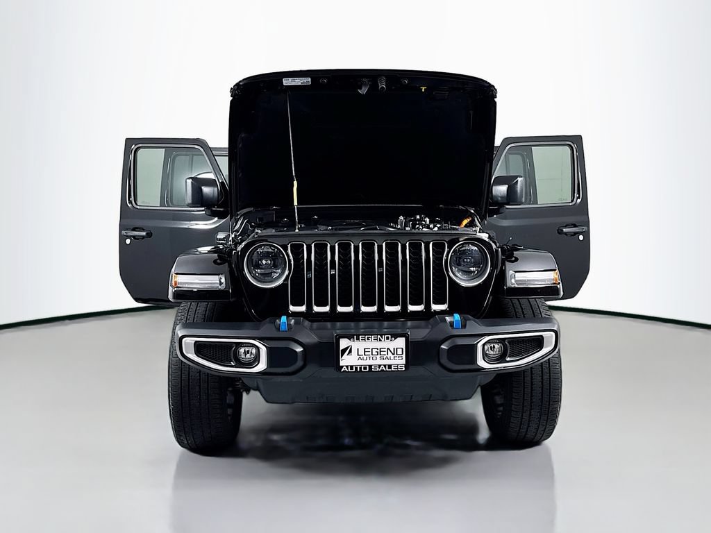 Used 2023 Jeep Wrangler Unlimited Sahara w/ Cold Weather Group AWD/4WD image 21