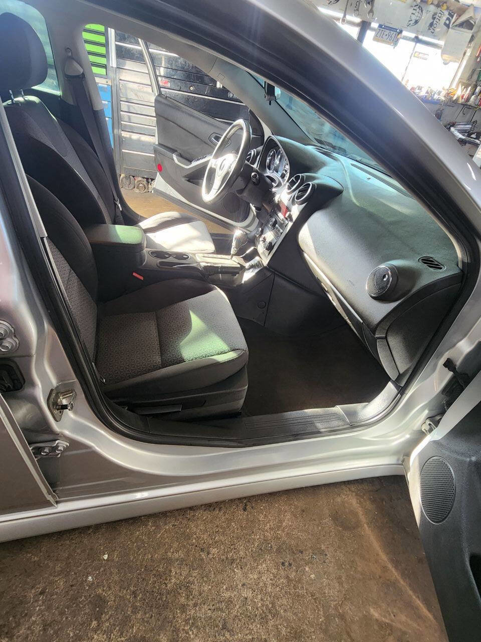 Used 2010 Pontiac G6 Base 4dr Sedan image 10