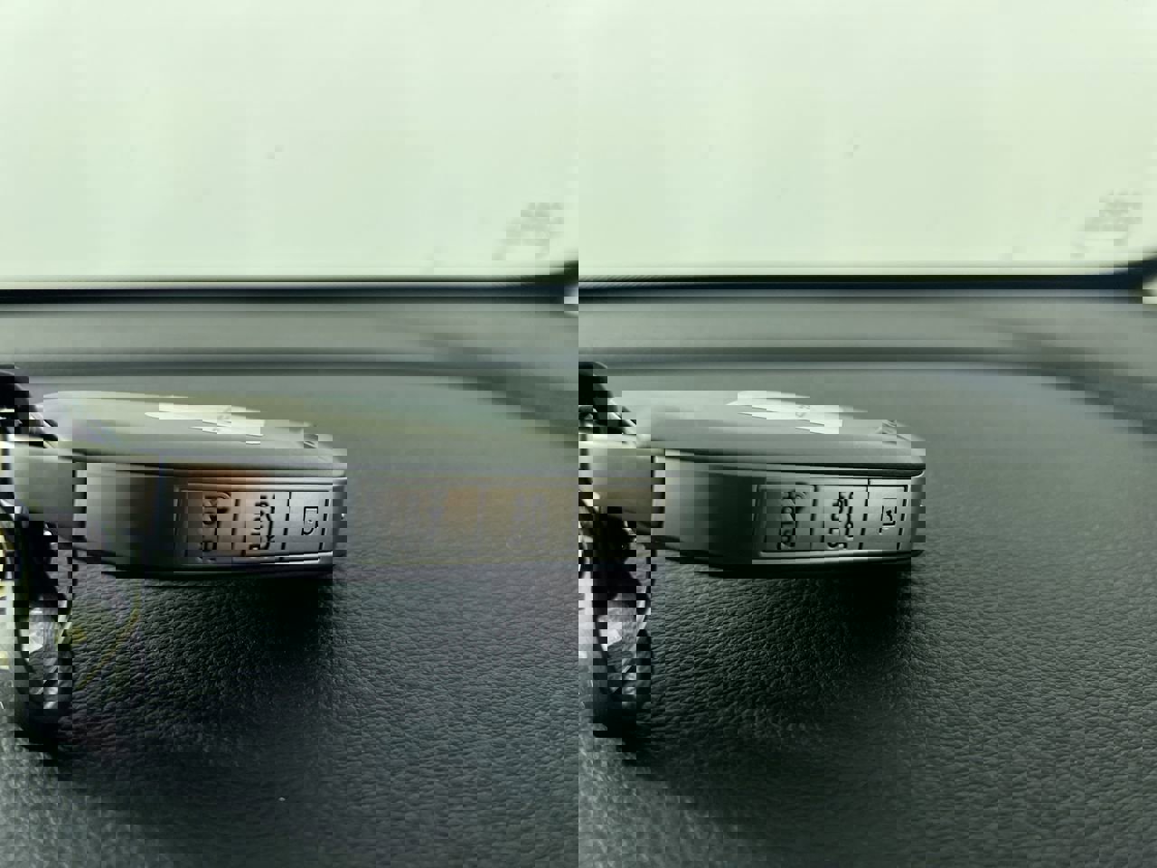 New 2026 Kia Sportage LX image 33