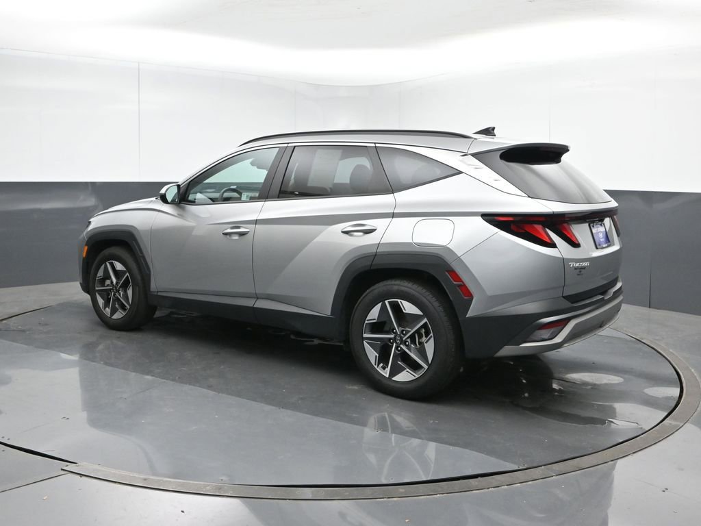 Used 2025 Hyundai Tucson SEL FWD image 4