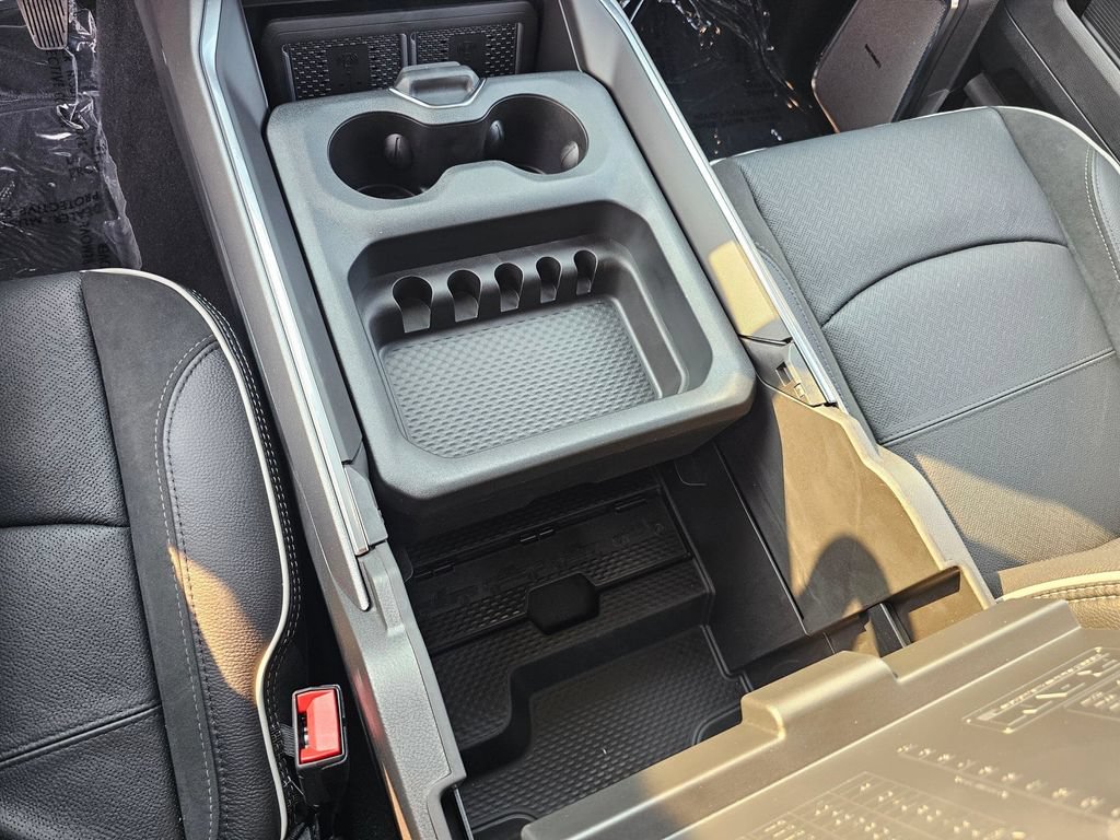 New 2026 RAM 2500 Laramie AWD/4WD image 25