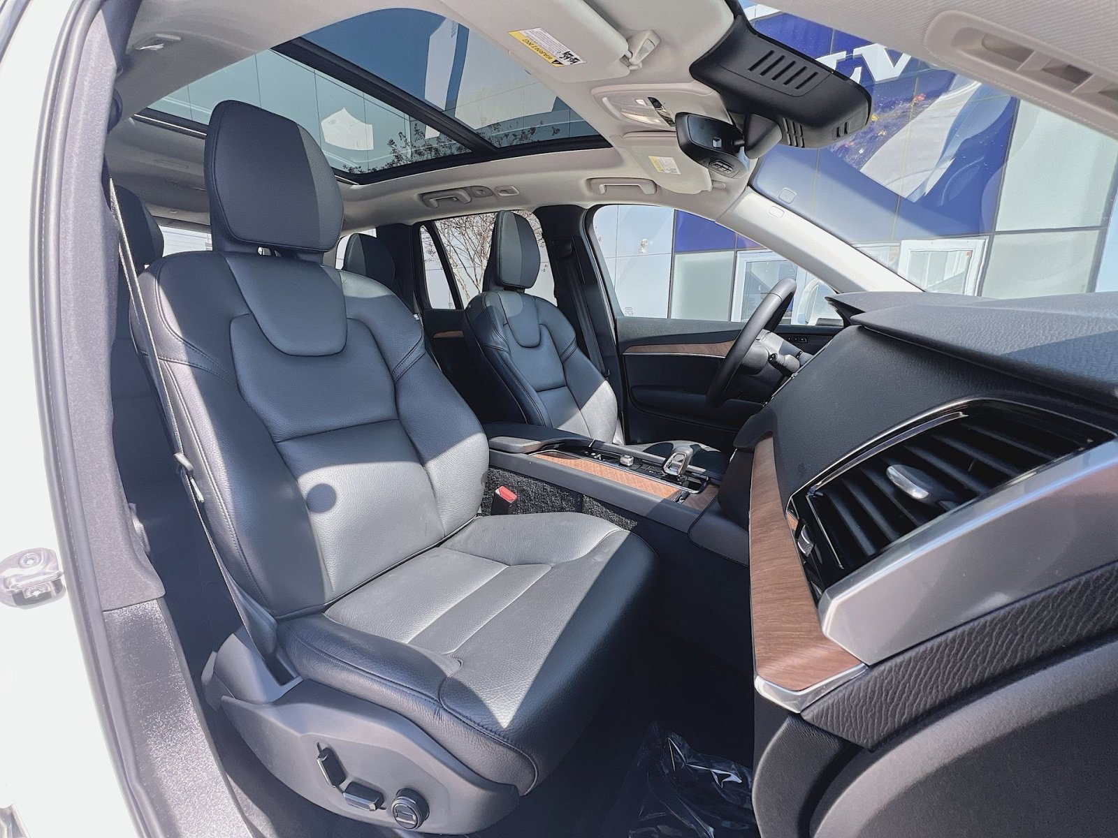 Certified 2023 Volvo XC90 B6 Plus w/ Protection Package Premier AWD/4WD image 36