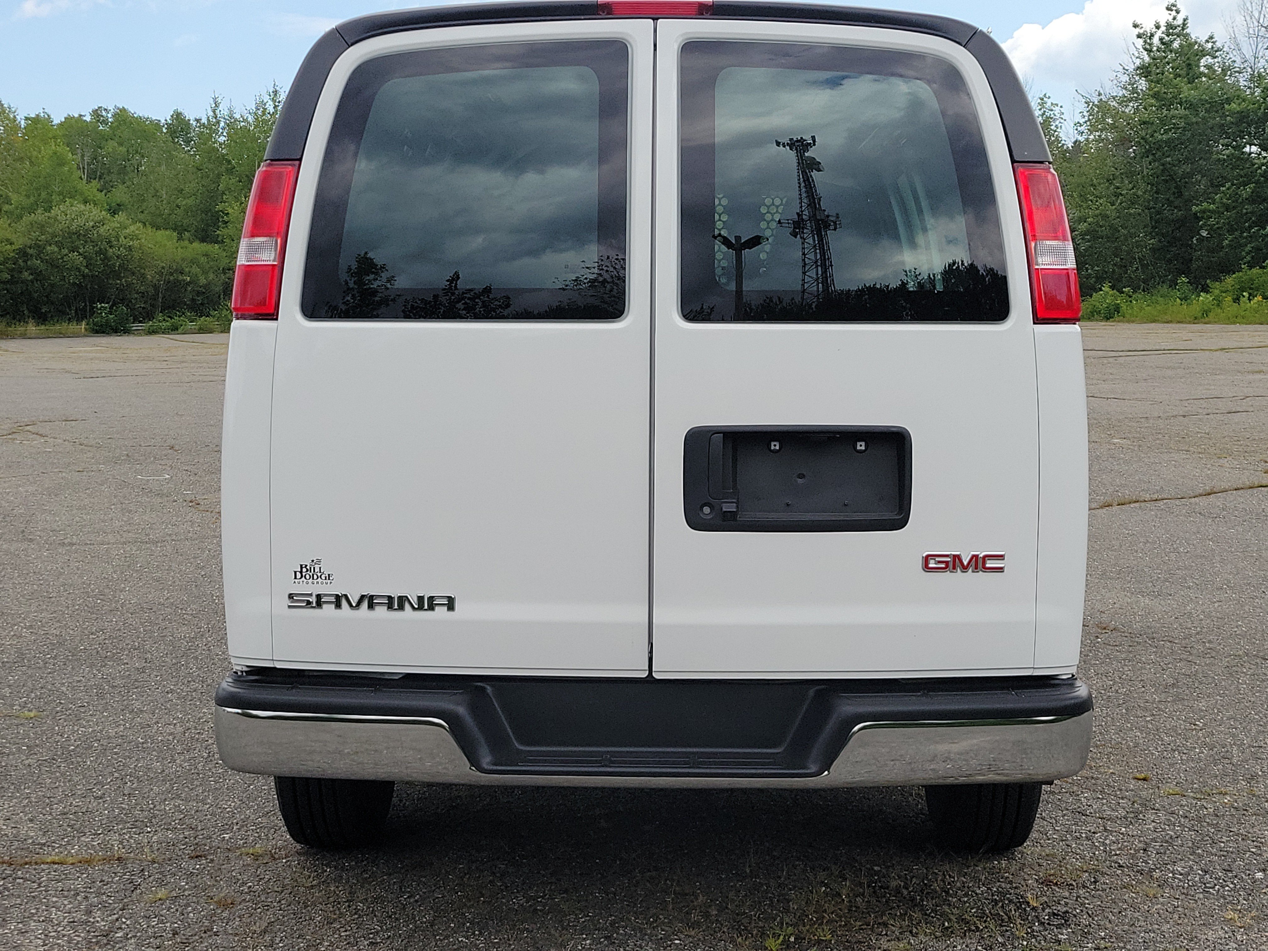 Used 2025 GMC Savana 2500 w/ Driver Convenience Package RWD image 6