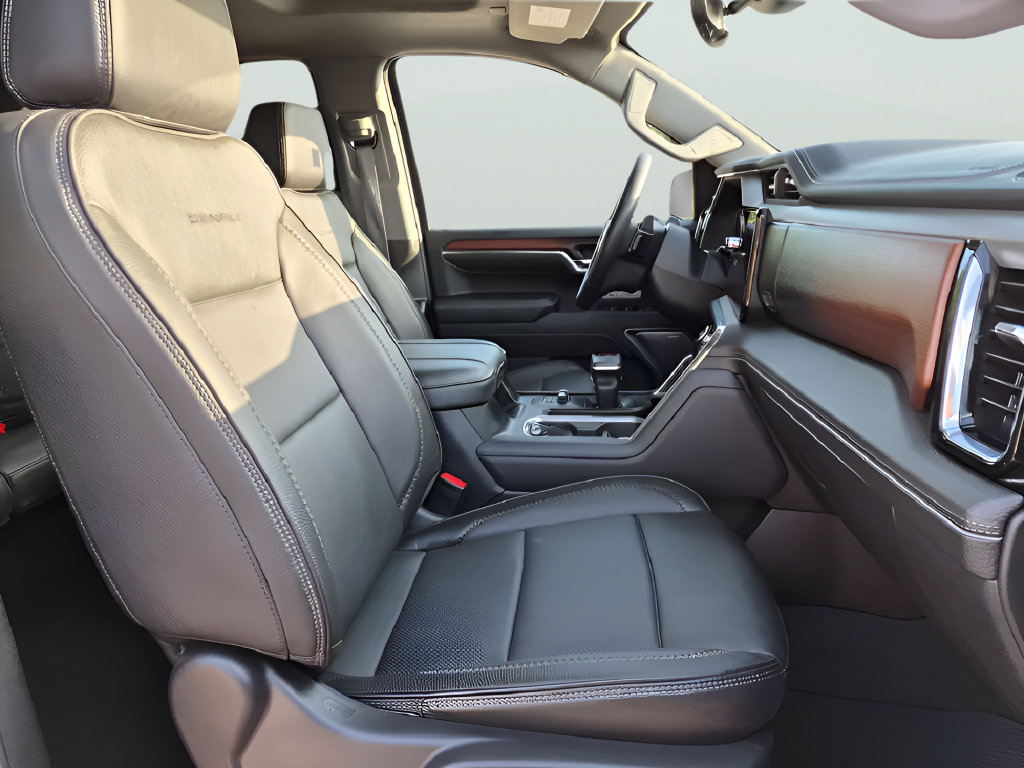 Used 2024 GMC Sierra 1500 Denali AWD/4WD image 42