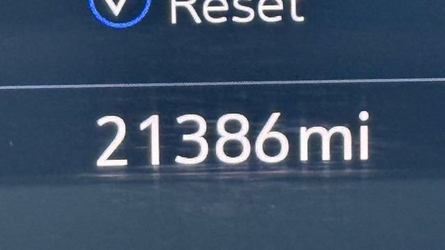 Certified 2025 Cadillac XT5 Premium Luxury w/ Technology Package AWD/4WD image 70