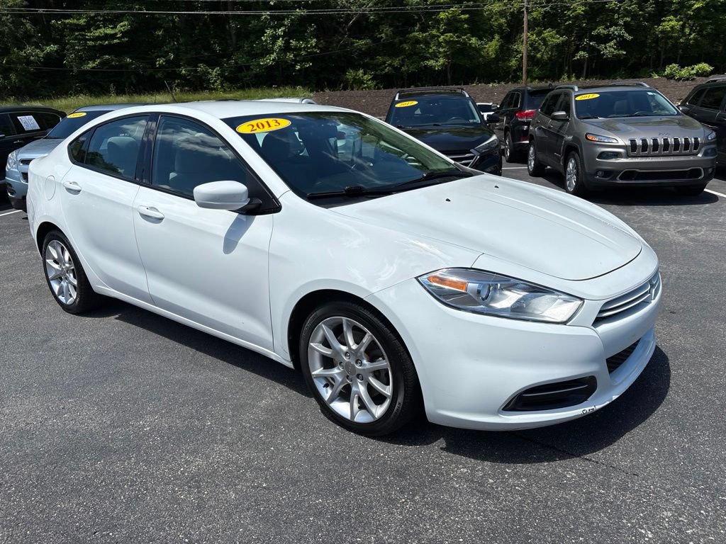 Used 2013 Dodge Dart SXT w/ Popular Equipment Group FWD image 7