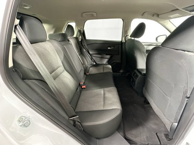 Used 2025 Nissan Rogue SV AWD/4WD image 26
