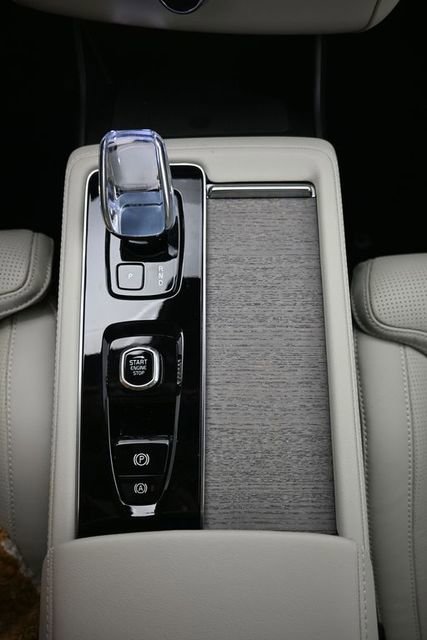 New 2026 Volvo XC90 B6 Ultra w/ Protection Package image 10