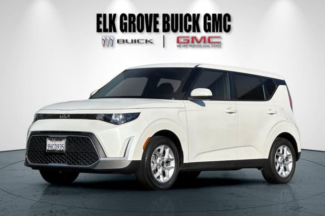 Used 2023 Kia Soul LX w/ Option Group 015 image 8