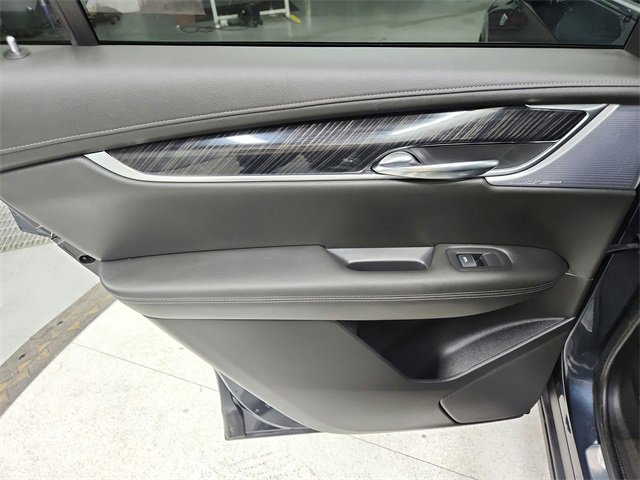 Used 2020 Cadillac XT6 Premium Luxury image 41