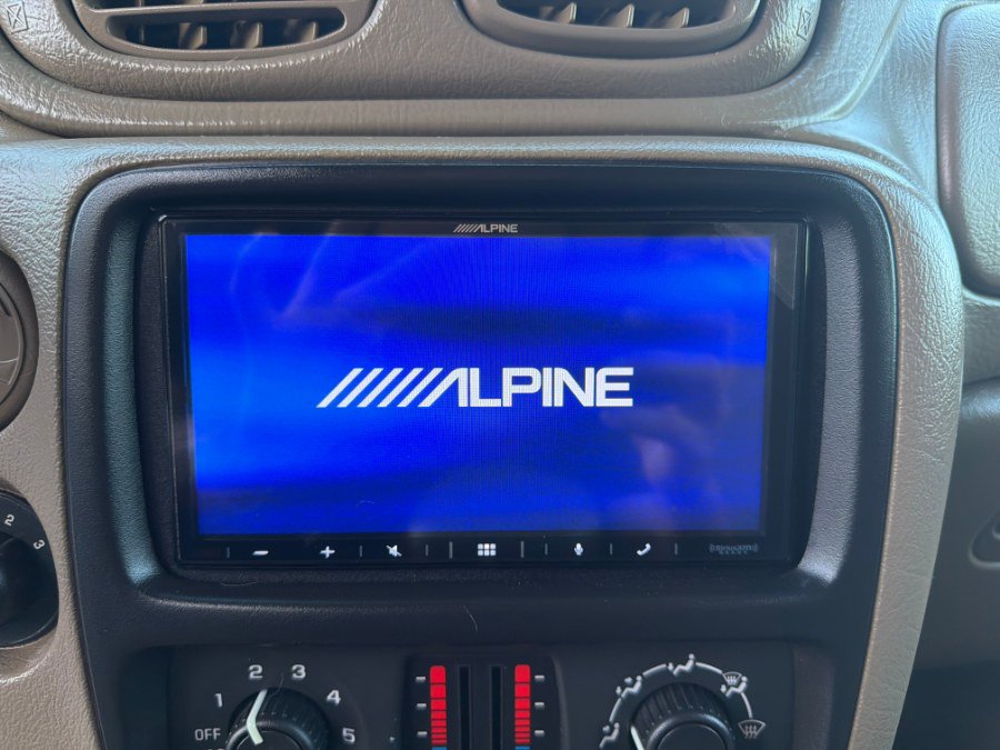 Used 2004 Chevrolet TrailBlazer LS w/ LS Preferred Equipment Group RWD image 20