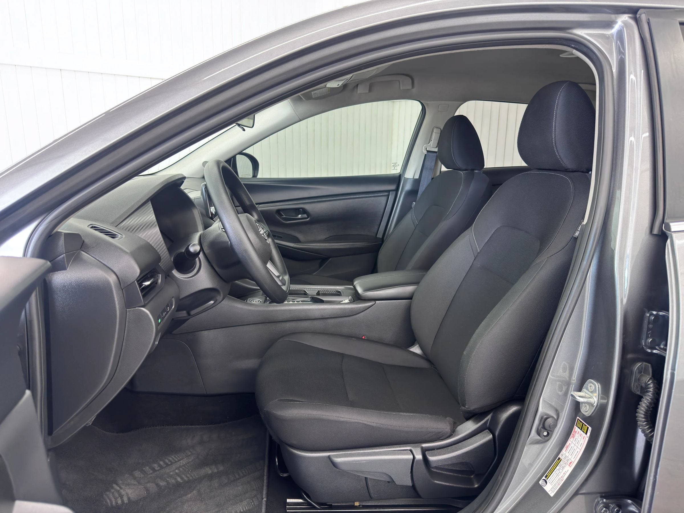 Used 2025 Nissan Sentra S FWD image 9