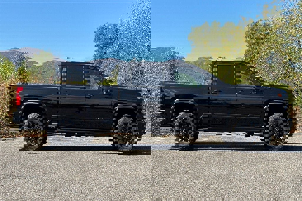 New 2025 Chevrolet Silverado 2500 High Country w/ High Country Premium Package image 3