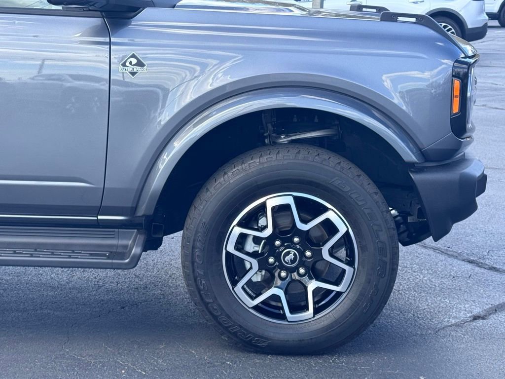 Used 2023 Ford Bronco Outer Banks image 41