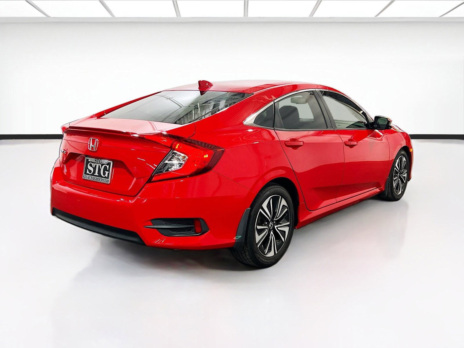 Used 2018 Honda Civic EX-L image 4