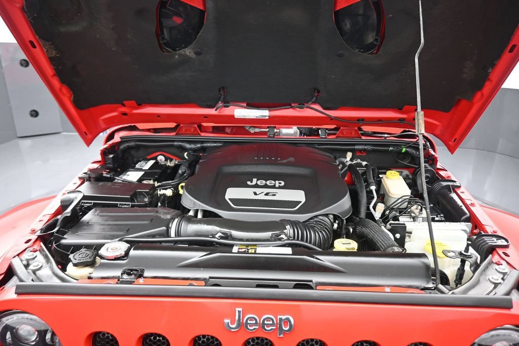 Used 2016 Jeep Wrangler Unlimited Rubicon AWD/4WD image 42