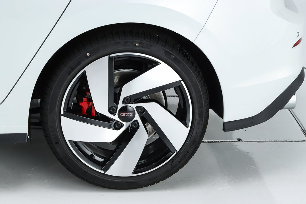 New 2026 Volkswagen GTI S FWD image 6