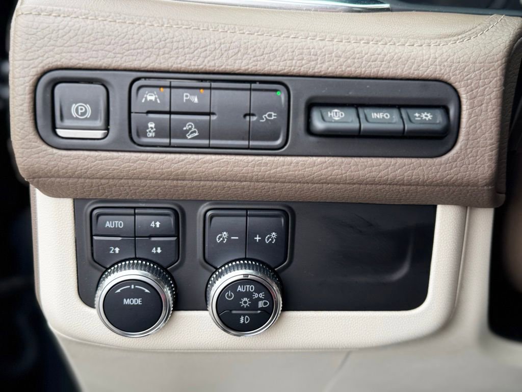 Used 2021 GMC Yukon Denali image 17
