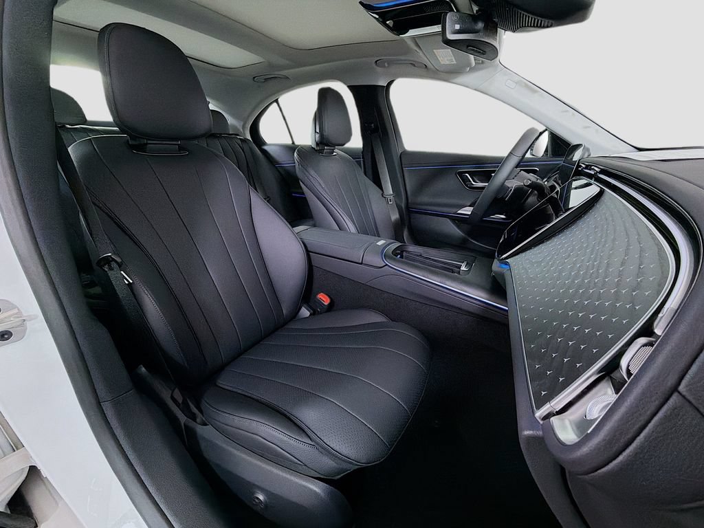 New 2026 Mercedes-Benz E 450 4MATIC Sedan image 30
